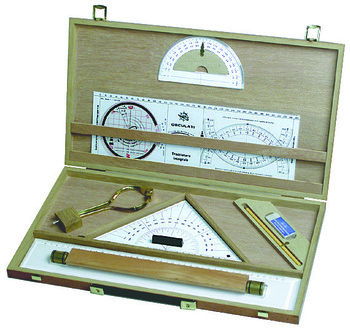 Foto - NAVIGATION SET, WOODEN BOX